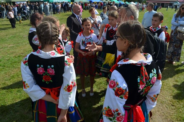  Powiatowe Święto Plonów w Starej Rawie  