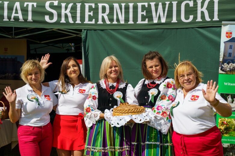  Powiatowe Święto Plonów w Starej Rawie  