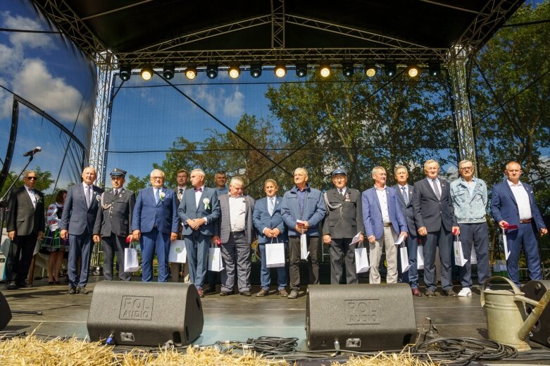  Powiatowe Święto Plonów w Starej Rawie  