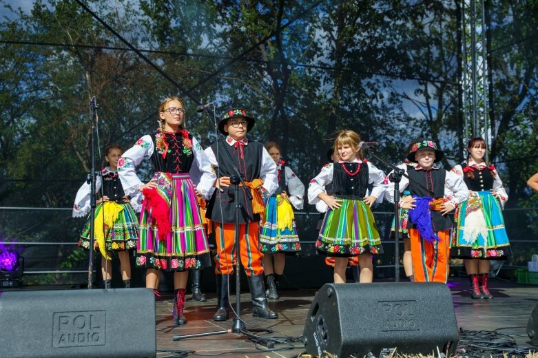  Powiatowe Święto Plonów w Starej Rawie  