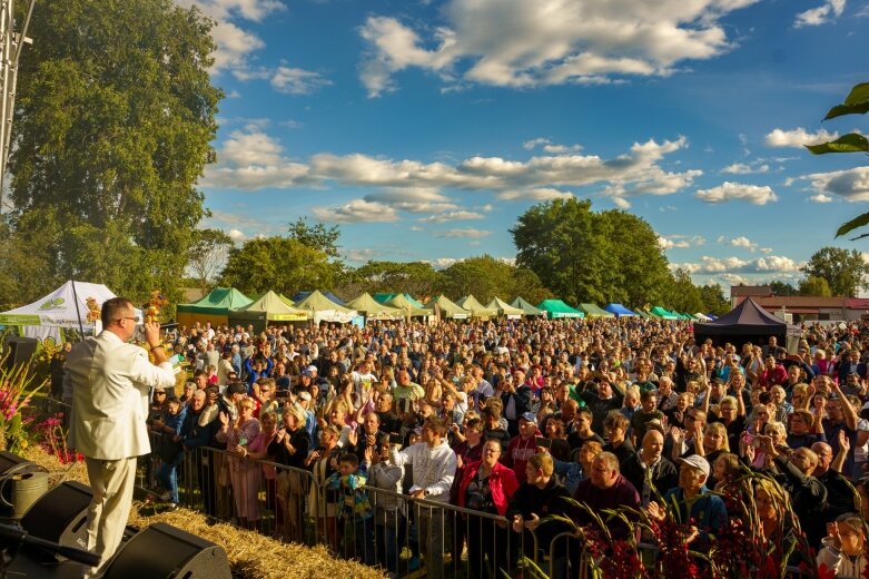 Powiatowe Święto Plonów w Starej Rawie  