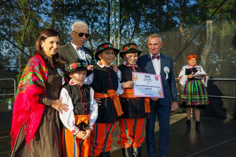  Powiatowe Święto Plonów w Starej Rawie  