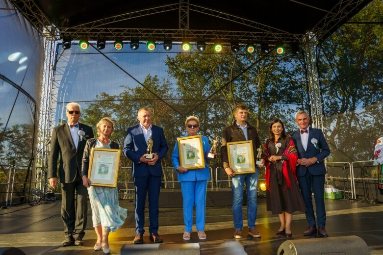  Powiatowe Święto Plonów w Starej Rawie  