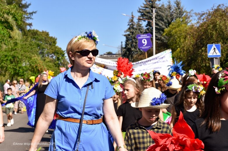  Barwna parada ulicami Skierniewic 