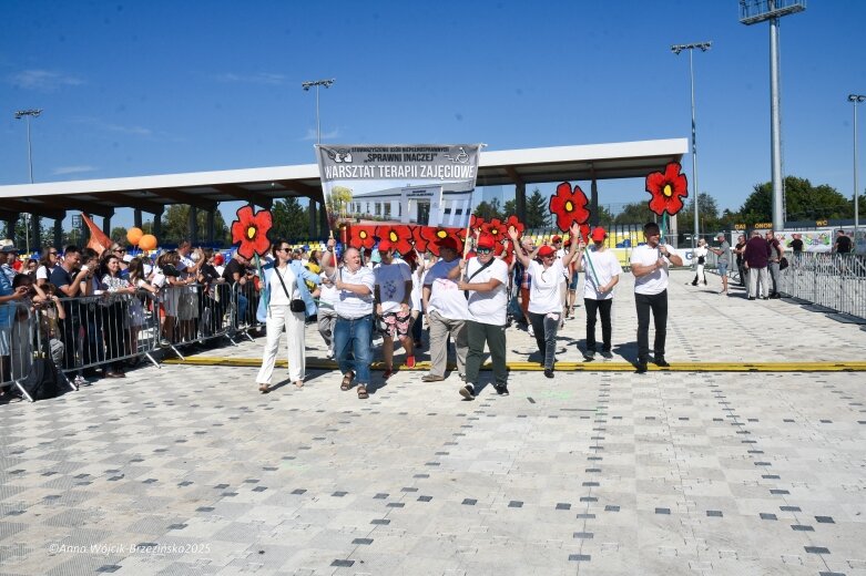  Barwna parada ulicami Skierniewic 