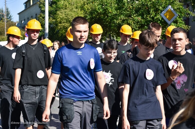  Barwna parada ulicami Skierniewic 
