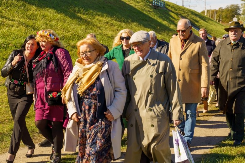  Uroczyste odsłonięcie pomnika Władysława Stanisława Reymonta  