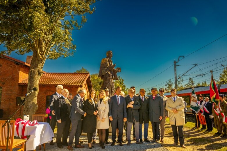  Uroczyste odsłonięcie pomnika Władysława Stanisława Reymonta  