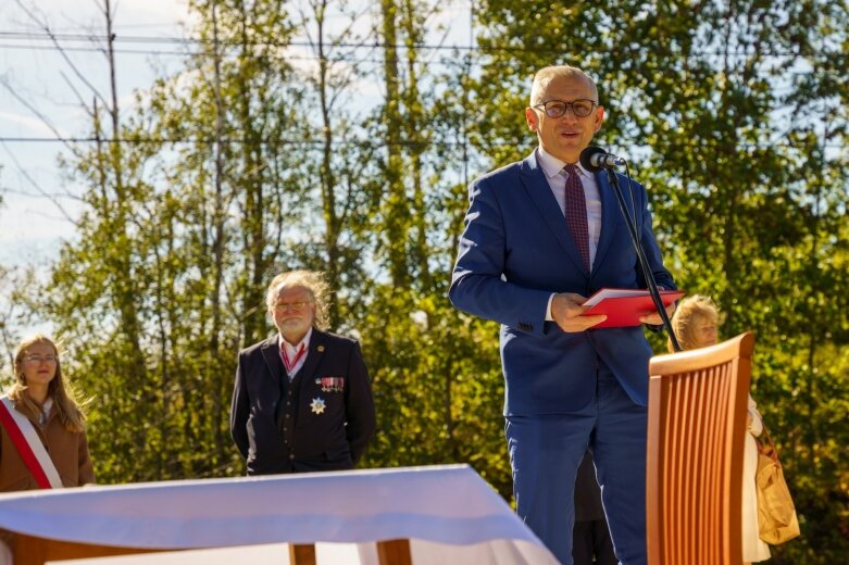  Uroczyste odsłonięcie pomnika Władysława Stanisława Reymonta  