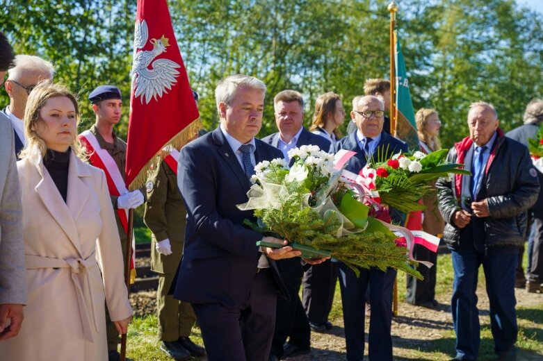  Uroczyste odsłonięcie pomnika Władysława Stanisława Reymonta  