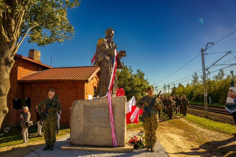  Uroczyste odsłonięcie pomnika Władysława Stanisława Reymonta  