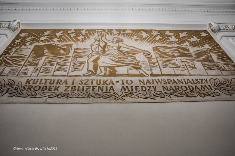  Dworzec kolejowy w Skierniewicach po modernizacji. Inwestycja za ponad 45 mln zł oddana do użytku 