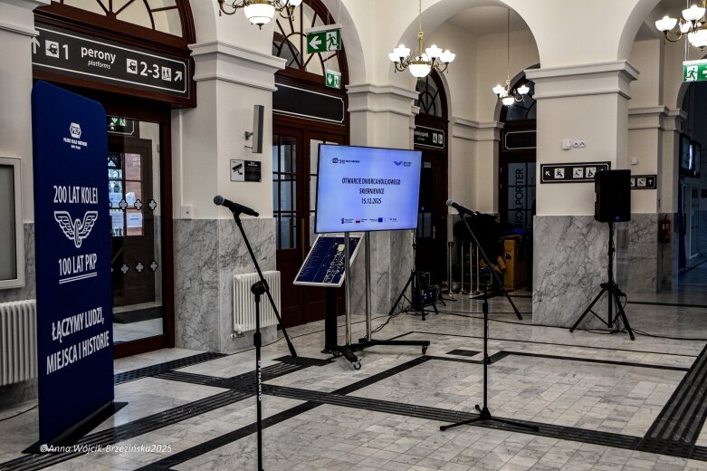  Dworzec kolejowy w Skierniewicach po modernizacji. Inwestycja za ponad 45 mln zł oddana do użytku 