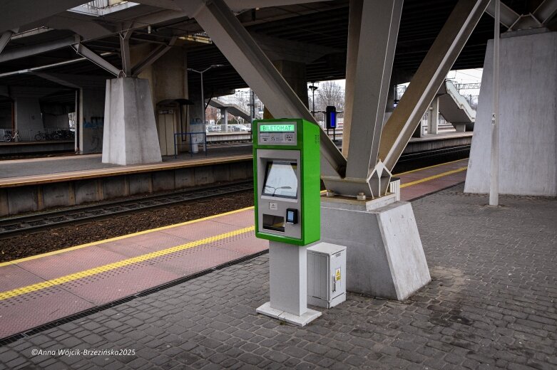  Dworzec kolejowy w Skierniewicach po modernizacji. Inwestycja za ponad 45 mln zł oddana do użytku 