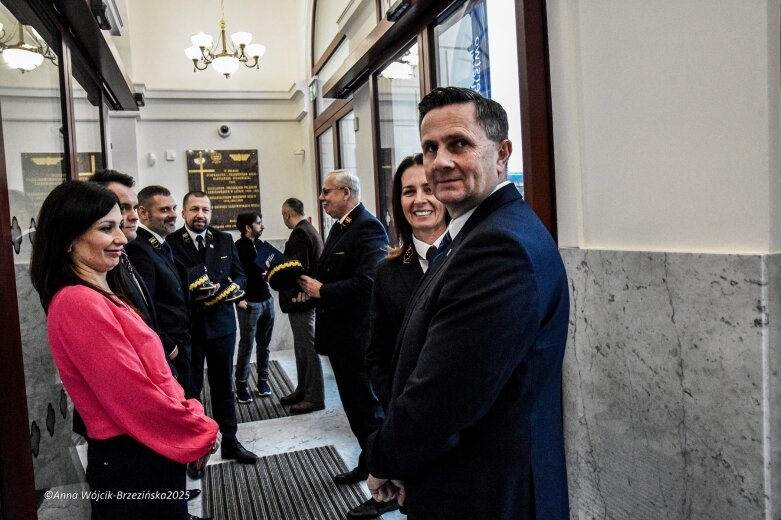  Dworzec kolejowy w Skierniewicach po modernizacji. Inwestycja za ponad 45 mln zł oddana do użytku 