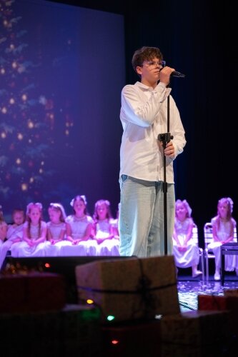  BIAŁE ŚWIĘTA na scenie CKiS w Skierniewicach 