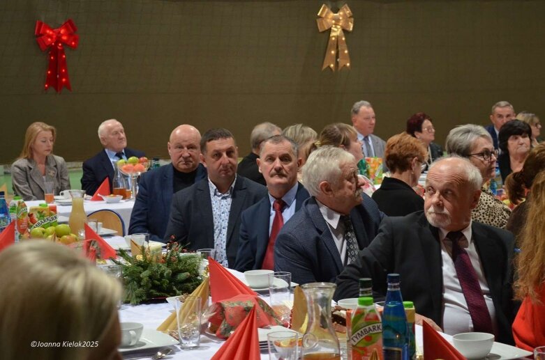  Wigilijny wieczór z Zespole Szkół w Głuchowie  