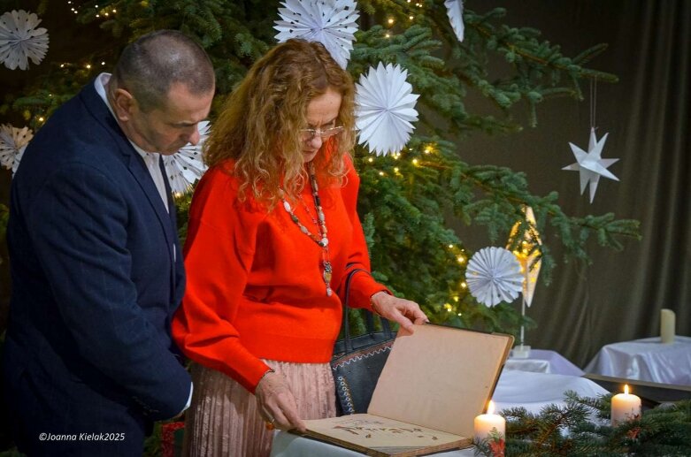  Wigilijny wieczór z Zespole Szkół w Głuchowie  