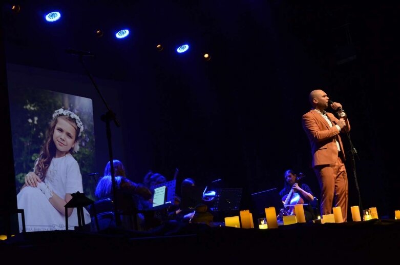  Kuba Jurzyk i skierniewiccy harcerze dla Natalii  