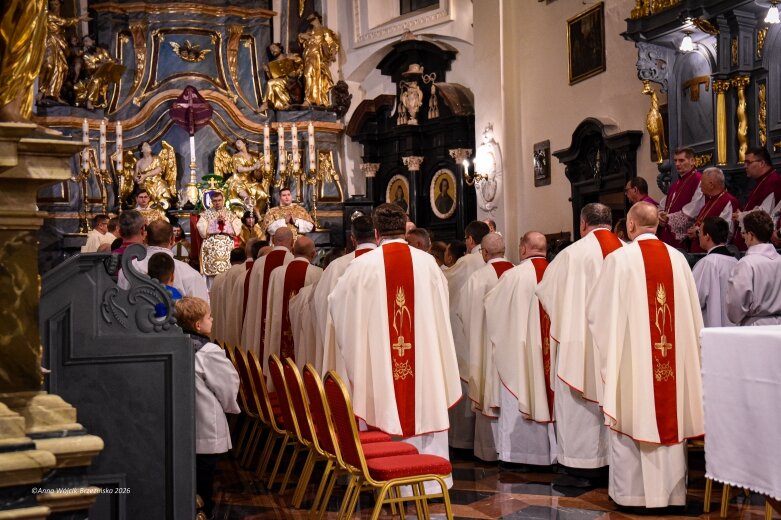  II Synod Diecezji Łowickiej. Inauguracja w katedrze w Łowiczu 