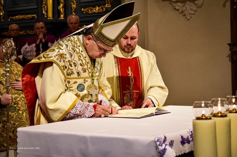  II Synod Diecezji Łowickiej. Inauguracja w katedrze w Łowiczu 