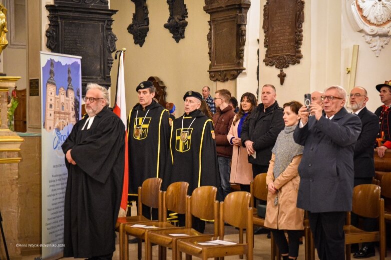  II Synod Diecezji Łowickiej. Inauguracja w katedrze w Łowiczu 