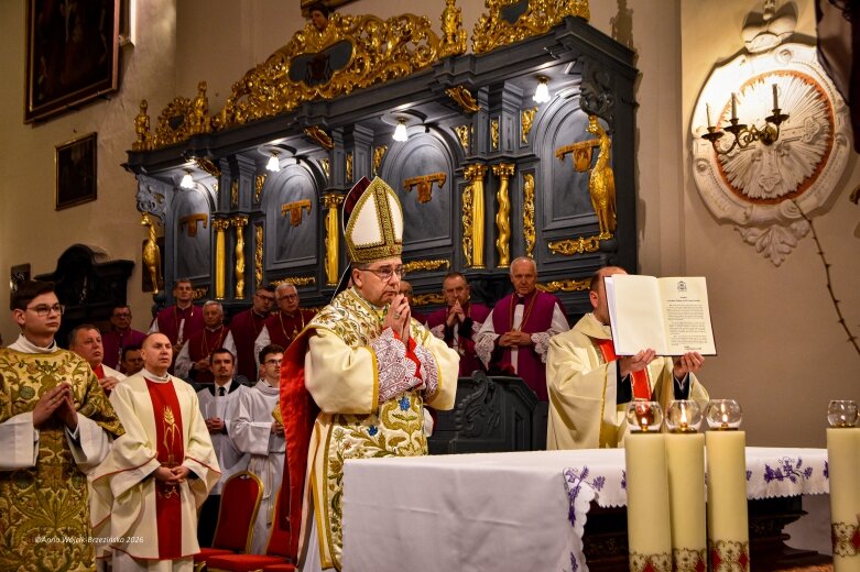  II Synod Diecezji Łowickiej. Inauguracja w katedrze w Łowiczu 