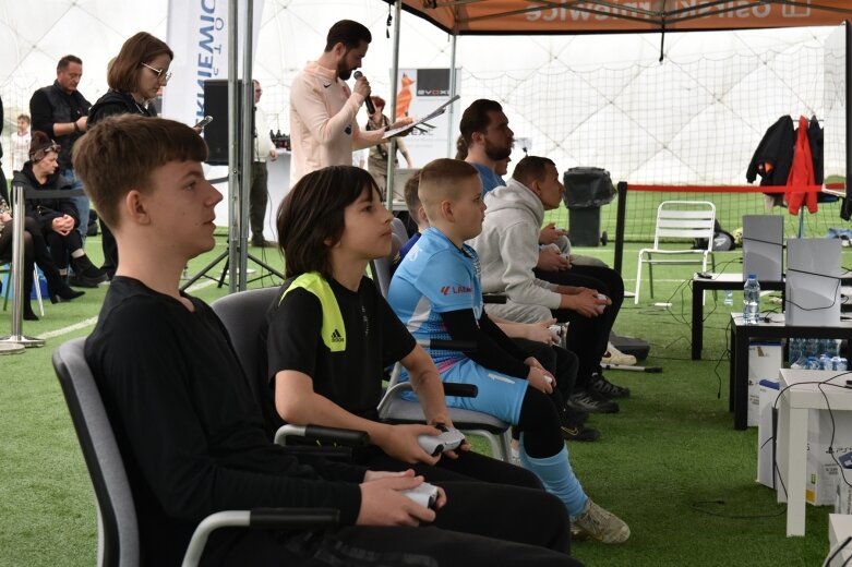  To już 4. edycja Skierniewickiego Turnieju Gry FIFA 