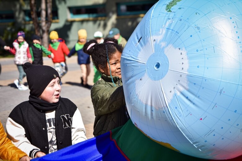 DZIEŃ ZIEMI w Skierniewicach. Przedszkolaki z 