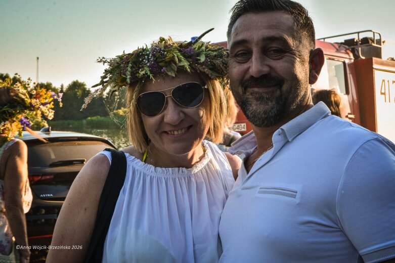  Najkrótsza noc, najdłuższe czary. Jelenie w terenie szukały kwiatu paproci 