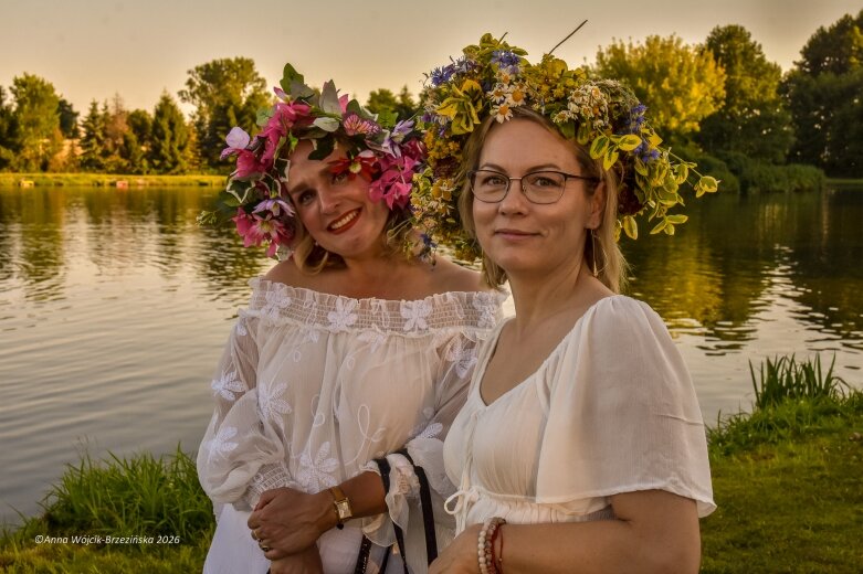  Najkrótsza noc, najdłuższe czary. Jelenie w terenie szukały kwiatu paproci 