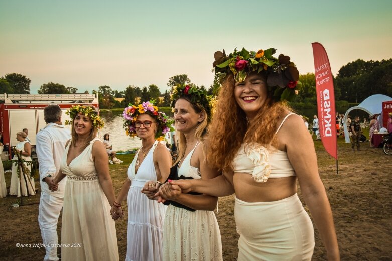  Najkrótsza noc, najdłuższe czary. Jelenie w terenie szukały kwiatu paproci 