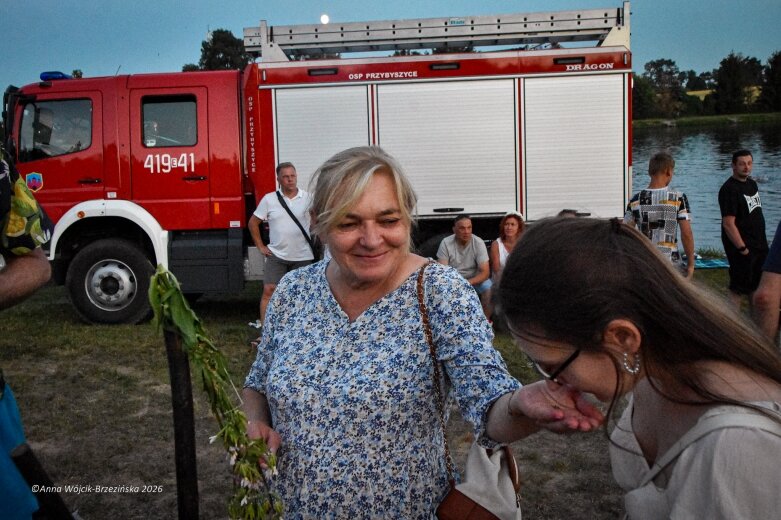  Najkrótsza noc, najdłuższe czary. Jelenie w terenie szukały kwiatu paproci 