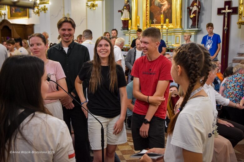  Łowicka pielgrzymka wróciła do Makowa młodsza niż przed rokiem 