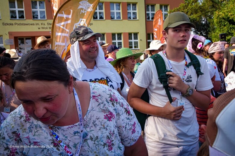  Łowicka pielgrzymka wróciła do Makowa młodsza niż przed rokiem 