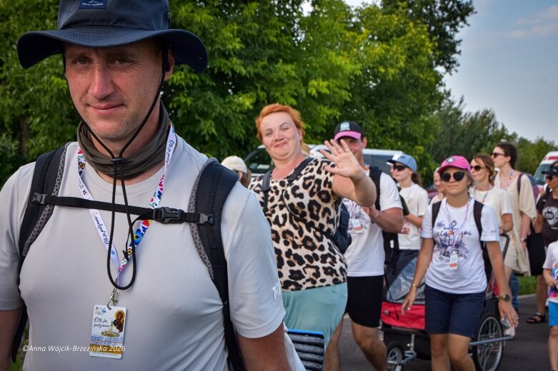  Łowicka pielgrzymka wróciła do Makowa młodsza niż przed rokiem 