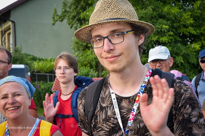  Łowicka pielgrzymka wróciła do Makowa młodsza niż przed rokiem 