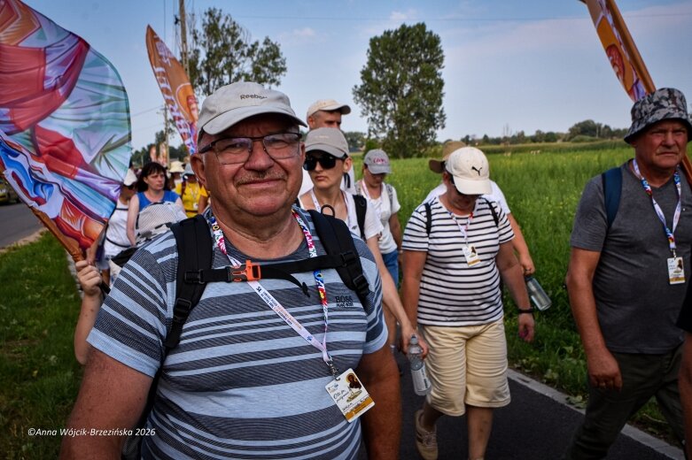  Łowicka pielgrzymka wróciła do Makowa młodsza niż przed rokiem 