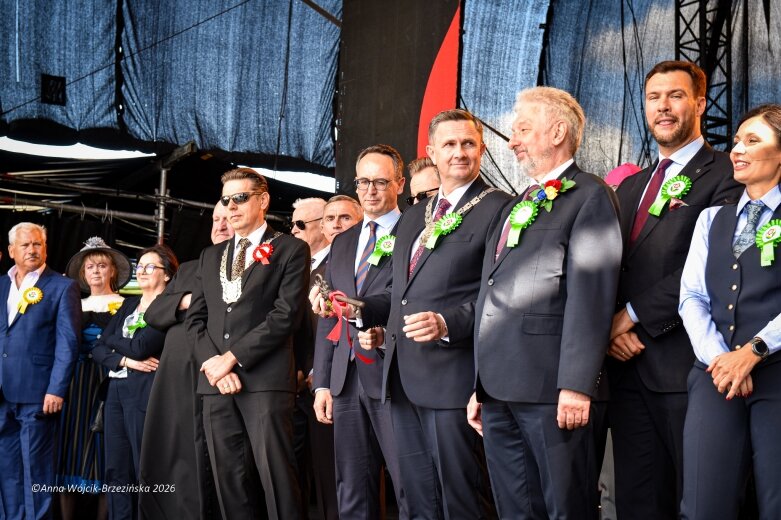 Parada, duma i klucz do pałacu. Skierniewice otworzyły Święto Kwiatów 