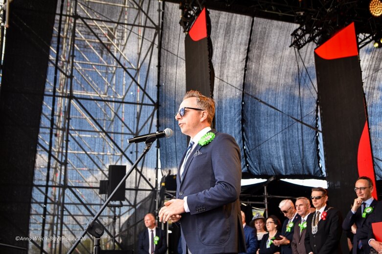  Parada, duma i klucz do pałacu. Skierniewice otworzyły Święto Kwiatów 