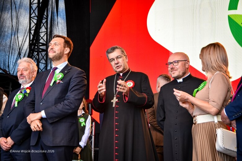  Parada, duma i klucz do pałacu. Skierniewice otworzyły Święto Kwiatów 