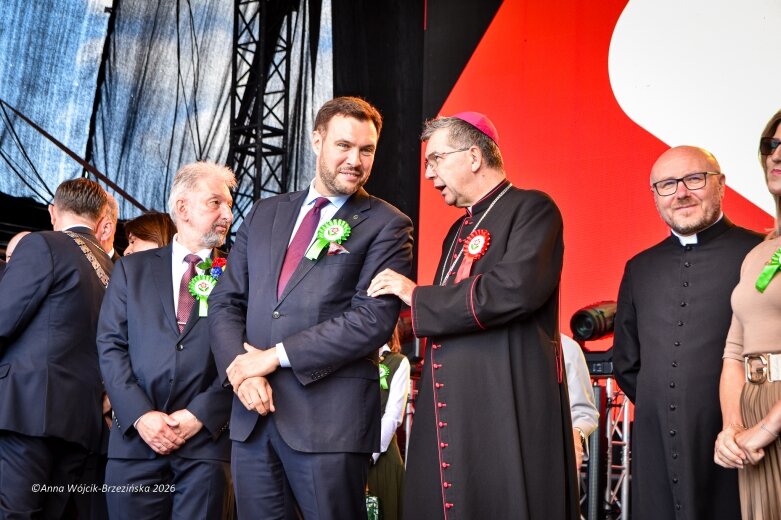  Parada, duma i klucz do pałacu. Skierniewice otworzyły Święto Kwiatów 