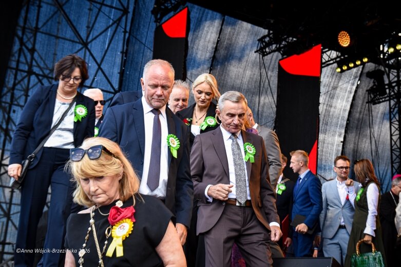  Parada, duma i klucz do pałacu. Skierniewice otworzyły Święto Kwiatów 