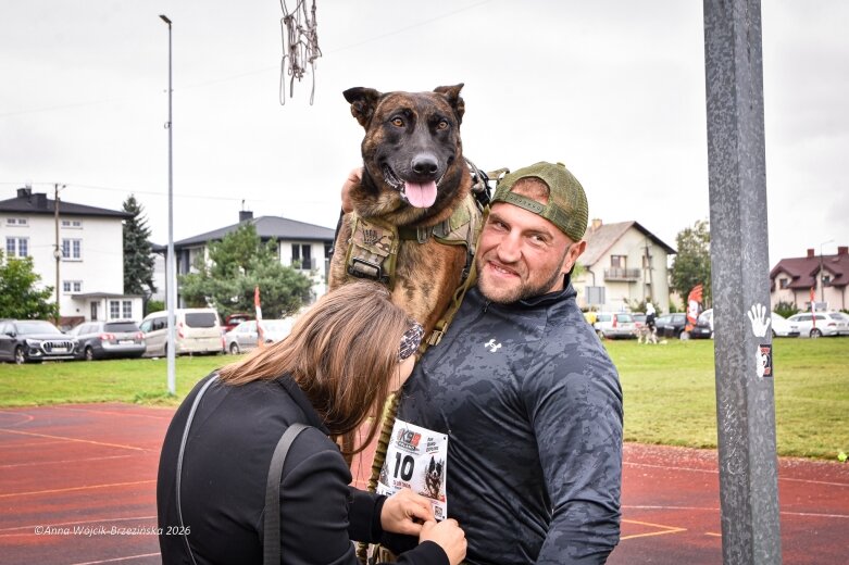 Przez wodę i przeszkody razem z psem. K9B Poland w Skierniewicach