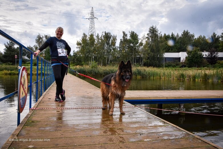  K9B nad Zalewem Zadębie. Człowiek i pies na jednej trasie 