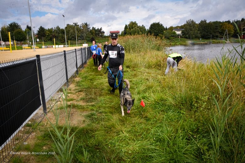  K9B nad Zalewem Zadębie. Człowiek i pies na jednej trasie 
