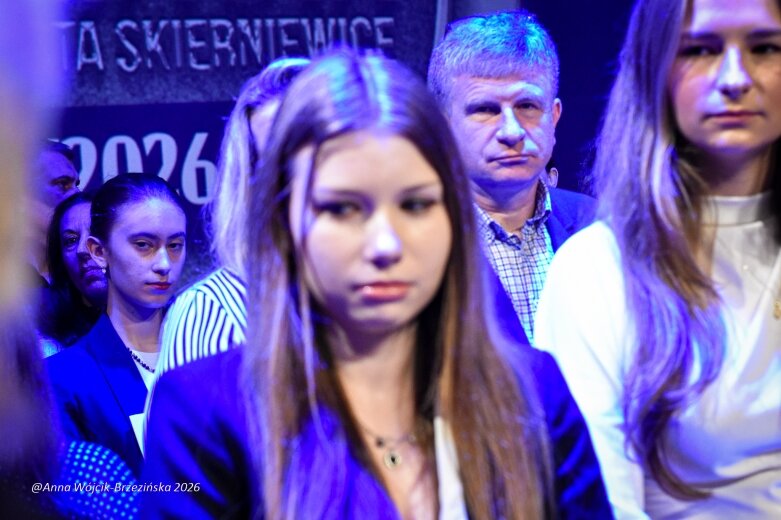 Ponad 250 uczniów odebrało stypendia Prezydenta Miasta Skierniewice 