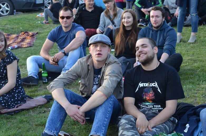  Tłumy na Rock May Festiwal w Skierniewicach 