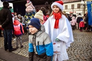  rynek-niedziela-85 