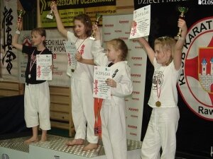  030-031-turniej-karate-18 